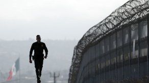 EEUU y Europa frenan migración pese a descenso de llegadas