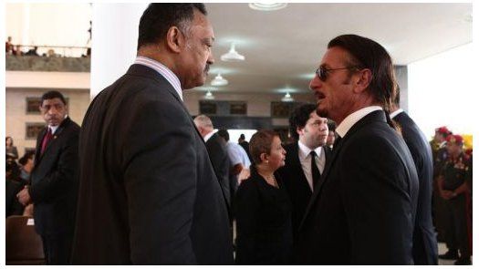 Homenaje a Chávez de estrellas comprometidas, en un desaire a Washington