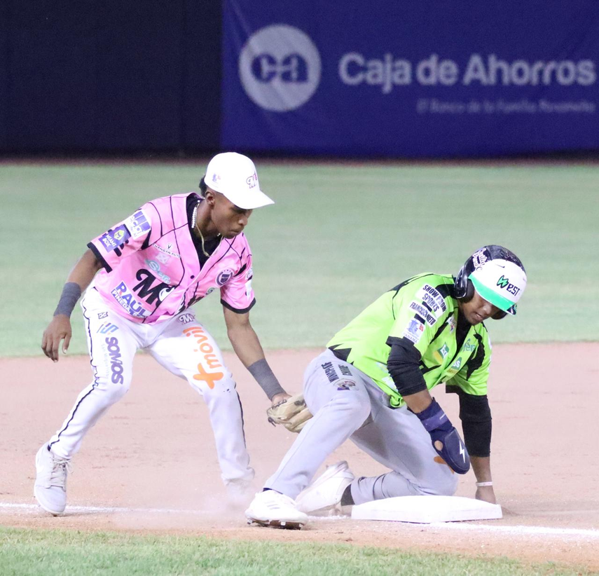 Béisbol Juvenil 2024: McClean fue la bujía de Metro