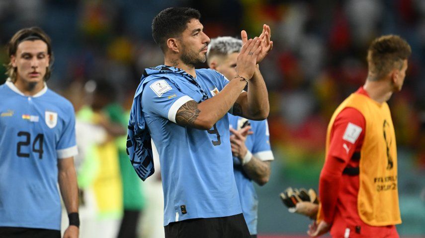 Suárez y Cavani lideran a Uruguay ante Surcorea