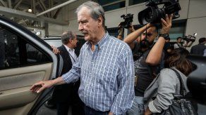 Llegan a Venezuela 5 expresidentes de A. Latina a acompañar consulta opositora