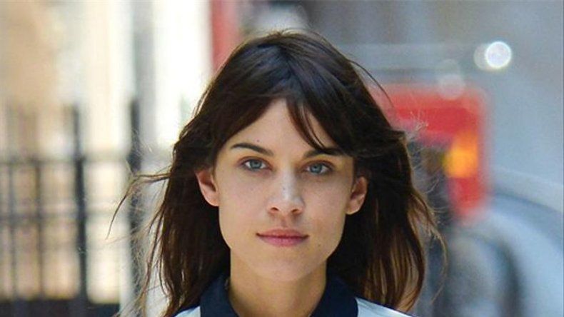 Alexa Chung no descarta la cirugía estética