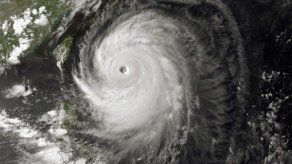 El tifón Neoguri causó ya tres muertos y 49 heridos en Japón