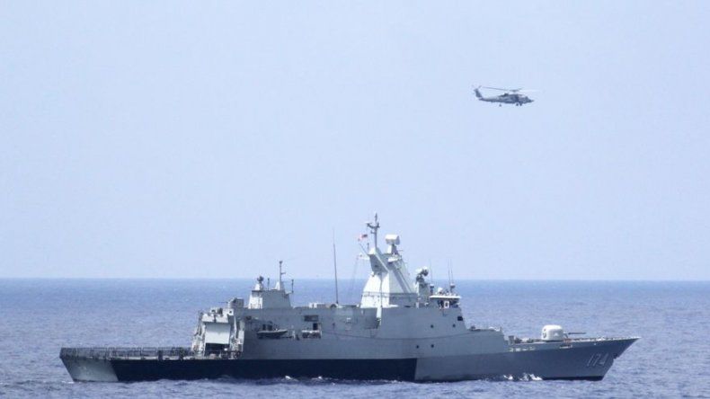 Tras seis días, sin pistas de avión malasio