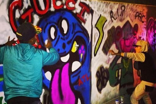 Justin Bieber llena de grafitis un túnel de Bogotá