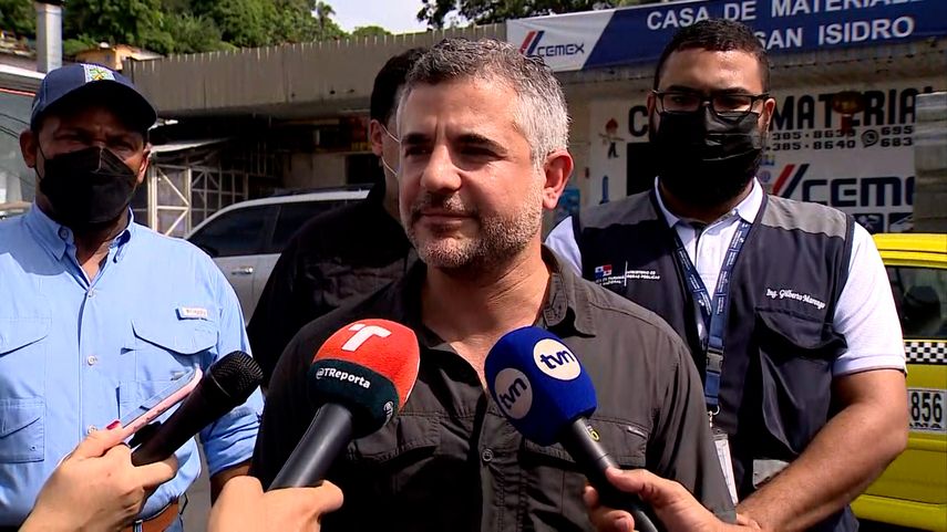 El ministro de Obras Pública Rafael Sabonge.