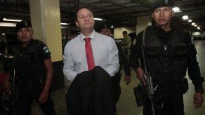 Guatemala: renuncia diputado que investiga al presidente