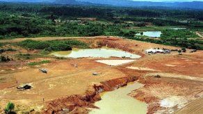 Venezuela y China acuerdan explotación de reservorio de oro