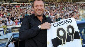 El Parma presenta al internacional Antonio Cassano