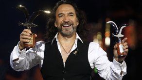 Marco Antonio Solís deleita al Festival de Viña con sus baladas melancólicas