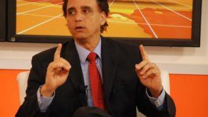 Gerardo Solís entre los indecisos de la política