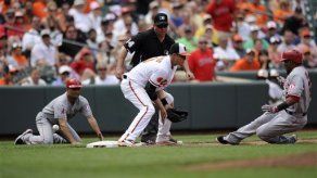 Angelinos rompen racha negativa y vencen a Orioles