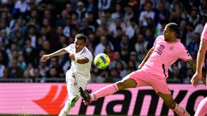 Real Madrid se impuso al Espanyol con goles brasileños