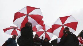 Docentes protestan por reforma escolar en Polonia