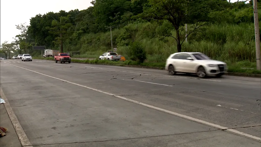 MOP informa de cortes de tráfico por retiro de cables eléctricos en la vía Centenario