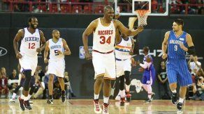 Victoria para Equipo Mundial en el primer partido NBA en África