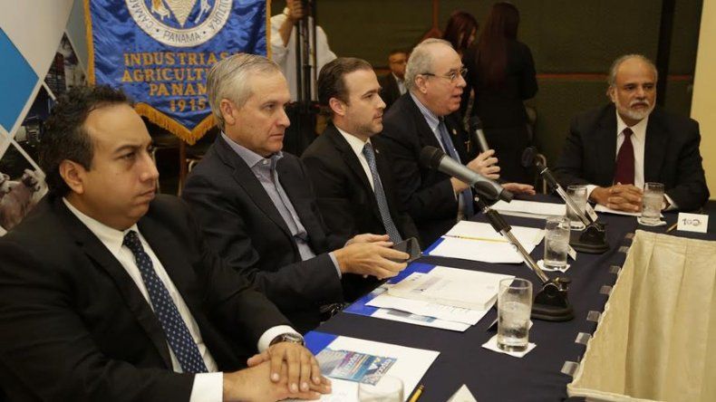 Magistrados de la Corte conversaron sobre viajes y administración de justicia con CCIAP