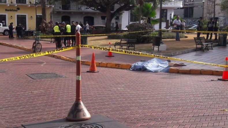 De una puñalada es asesinado un hombre en el Casco Antiguo