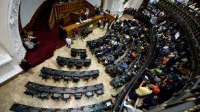 Máxima corte venezolana dictamina que diputados carecen de inmunidad