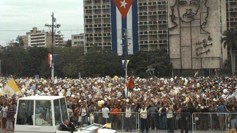 Datos de las tres visitas papales a Cuba