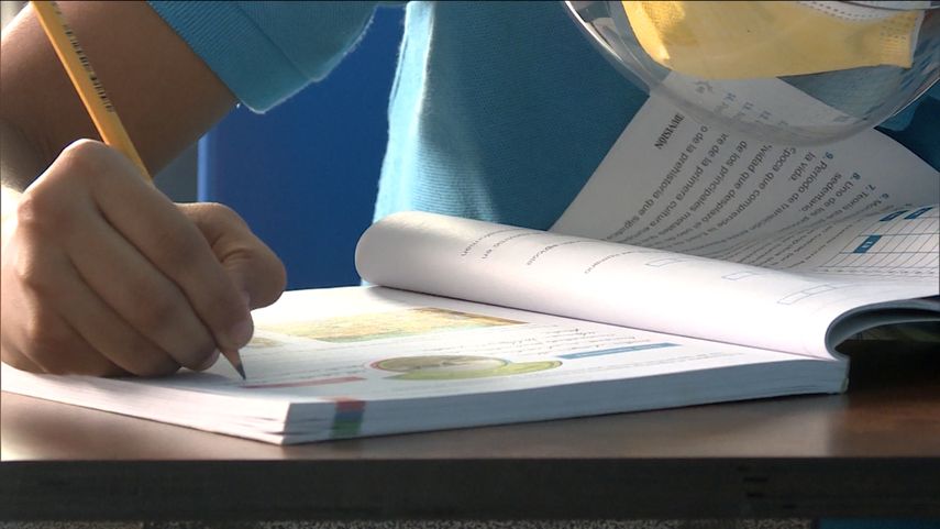 La cifra de estudiantes reprobados en 2021 fue de 40 mil.