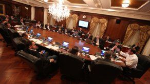 Avalan decreto que autoriza emisiones de Títulos de Valores del Estado