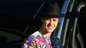 Justin Bieber pide a Selena Gomez que se mude con él