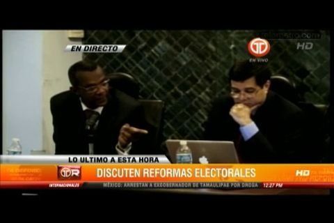 En medio de reclamos empezó 1er debate del proyecto de reformas
