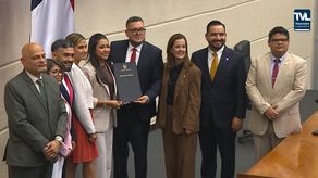 Ley que limita llamadas de cobro en Panamá