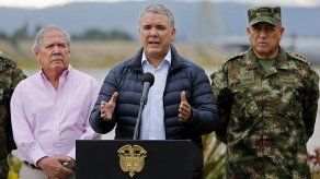 ELN vuelve a atacar policías y Duque insiste a Cuba que entregue negociadores