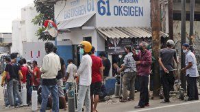 Indonesia reportó 1.040 fallecimientos el miércoles y casi 39.000 casos confirmados el jueves y viernes.