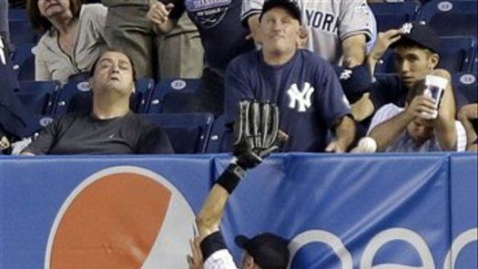 Longoria batea 2 jonrones y Rays ganan a los Yanquis