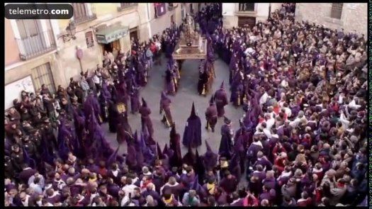 Las mujeres se abren hueco en las procesiones de la Semana Santa española