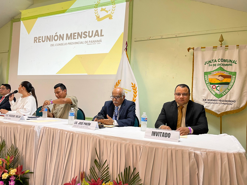 Autoridad de Descentralización presenta requisitos