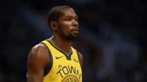 Durant le gana la batalla a Irving en triunfo de OKC