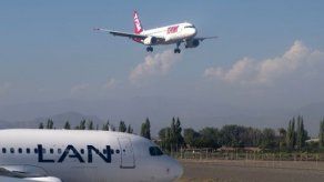 Accidente de avión F-16 obliga a cerrar temporalmente aeropuerto chileno