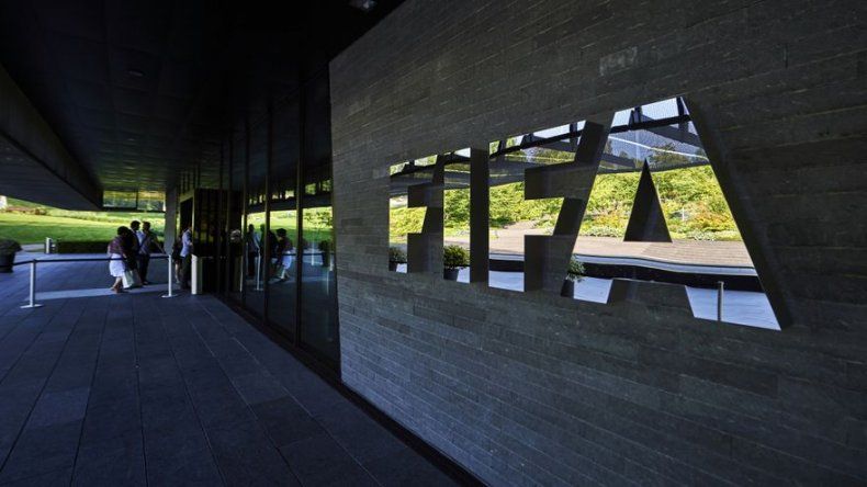 La FIFA designa un comité de regularización para la AFA