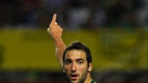 Higuaín: Era un partido vital y logramos un triunfo importante