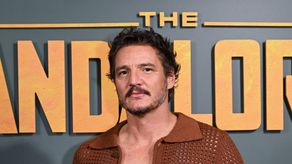 Pedro Pascal no comprende el nivel de atracción que los fans muestran hacia él.