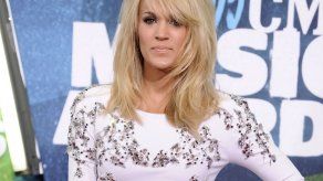 Bebé de Carrie Underwood encerrado accidentalmente en auto