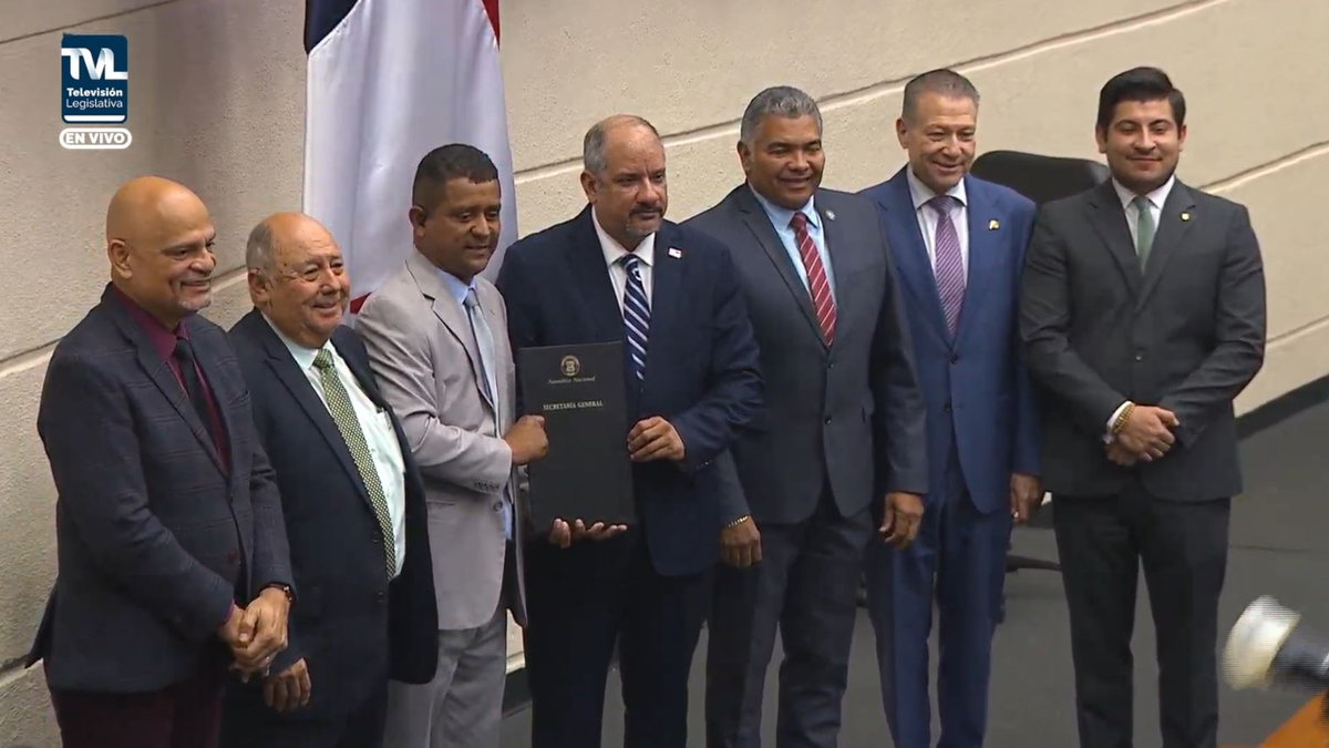 Asamblea Nacional aprueba ley para garantizar educación a niños hospitalizados. Asamblea Nacional aprueba ley para garantizar educación a niños hospitalizados.