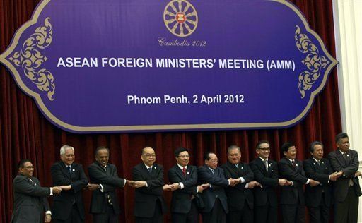 Cohete norcoreano y Mianmar dominarán cumbre de la ASEAN