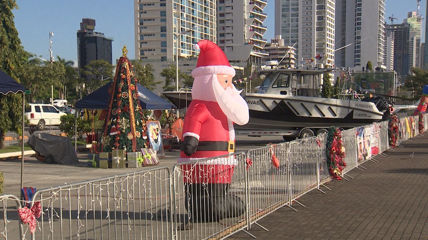 Desfile de navidad 2024.