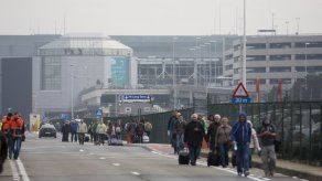 Los presuntos terroristas de Bruselas transportaban las bombas en sus maletas