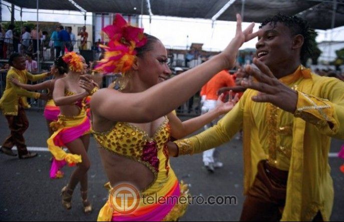 Desfile del Salsódromo en Cali Colombia