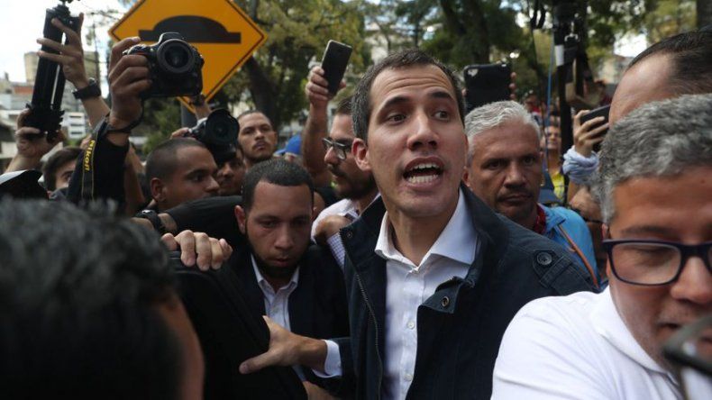 Abren investigación sobre patrimonio de Guaidó