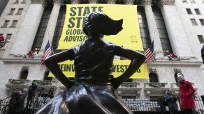 Estatua de la “Chica sin miedo” ya tiene hogar permanente