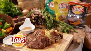 Carne en salsa Dijon con puré rústico - José