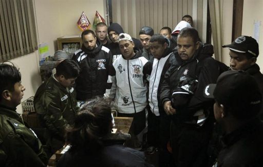 Dos hinchas del Corinthians responsables de muerte de joven en Bolivia