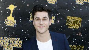 David Henrie: arrestado por introducir una pistola cargada en el aeropuerto de LA